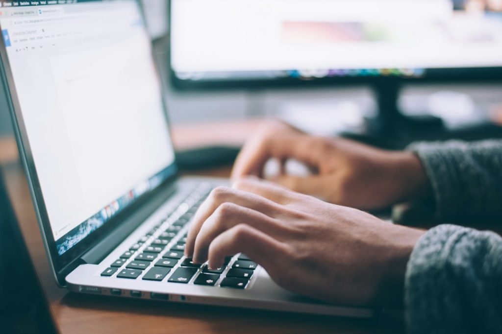 How to Create Outreach Emails That Get Responses: A Data-Driven Guide for Financial SEOs — Photo by Glenn Carstens-Peters on Unsplash